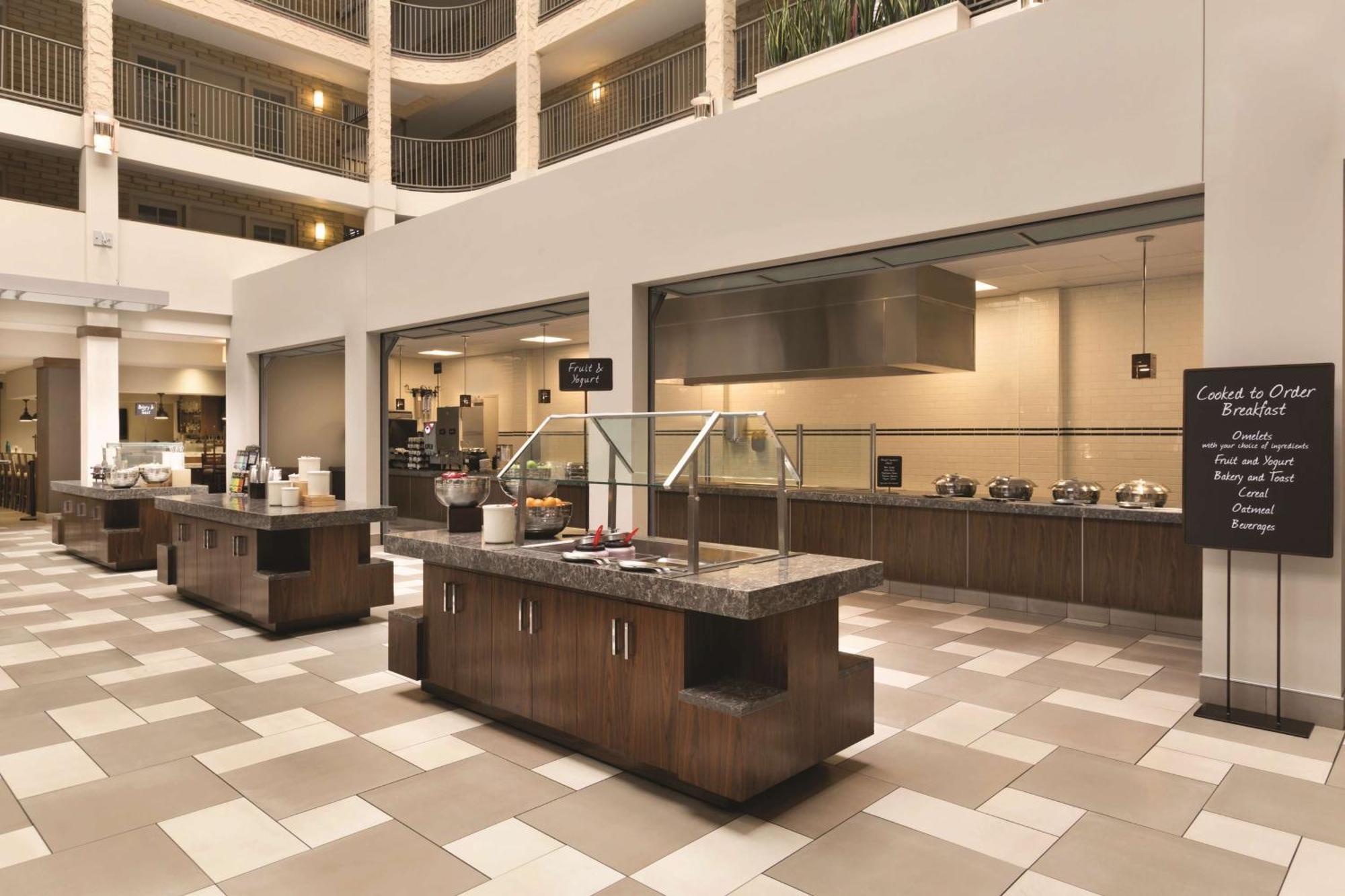 Embassy Suites By Hilton Bloomington/Minneapolis Exterior foto